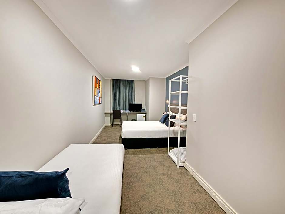 28 Hotel