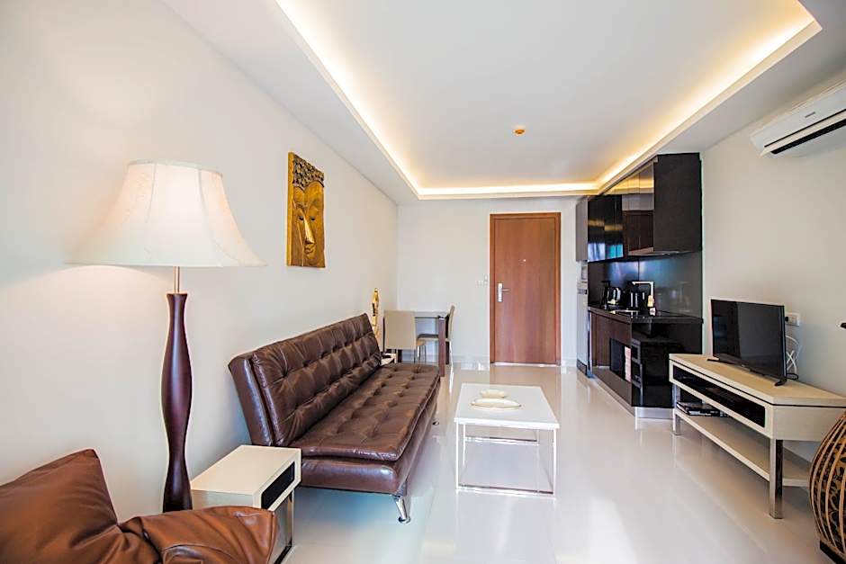 Club Royal Wongamat by Pattaya Sunny Rentals