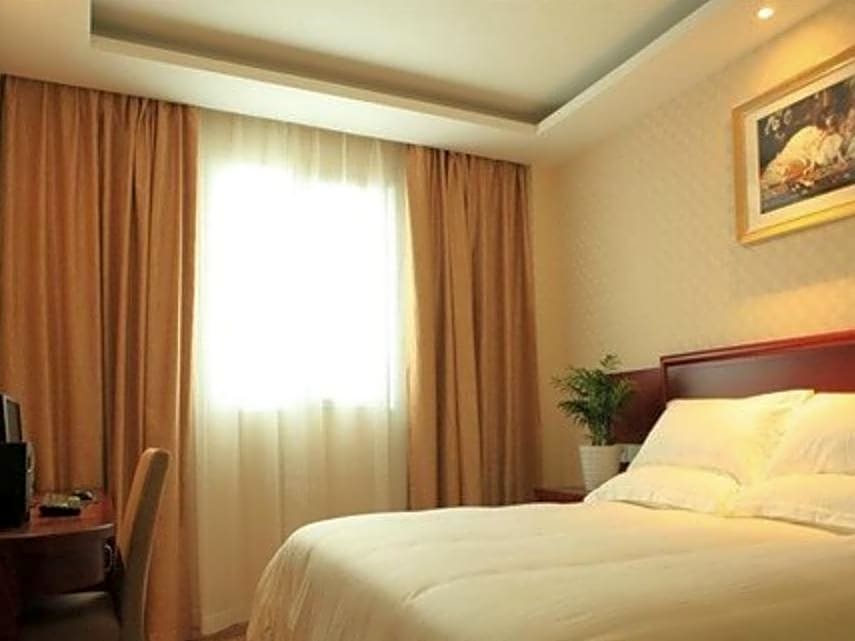 GreenTree Inn Kunshan Huaqiao Building materials Conch Hotel