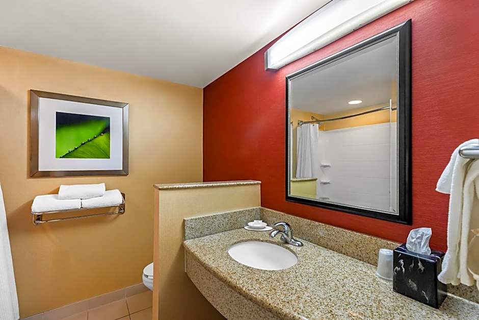 Sonesta Essential Junction City