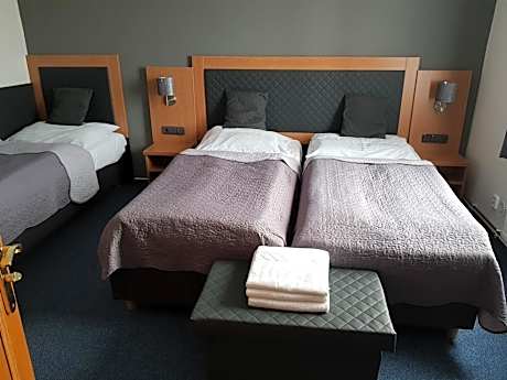 Triple Room with Bath