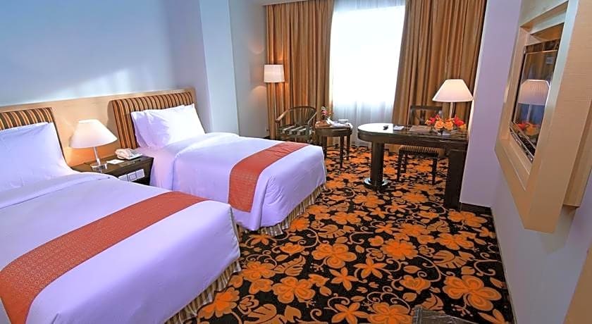 Rocky Plaza Hotel Padang