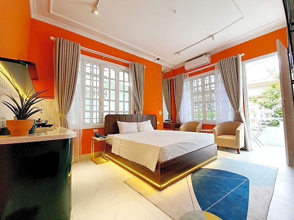 Corona Hanoi House