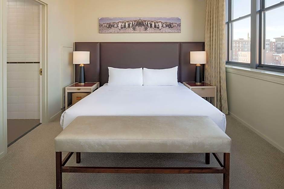 Hotel Savoy Kansas City, Tapestry Collection by Hilton