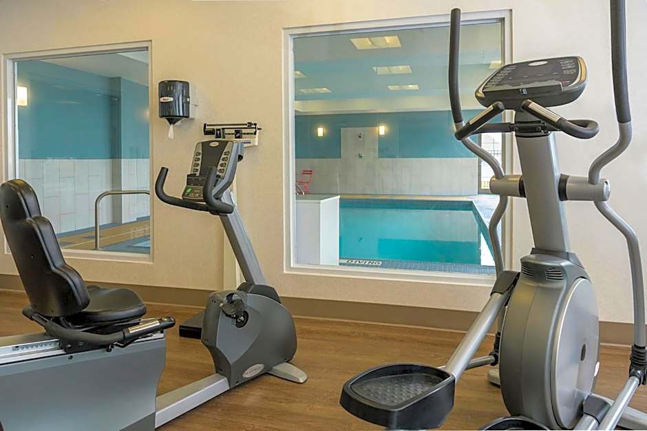 Holiday Inn Express Hotel & Suites North Bay By IHG