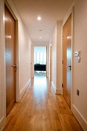 Deluxe Two-Bedroom Apartment