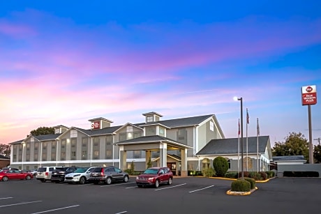 Best Western Plus Searcy Inn