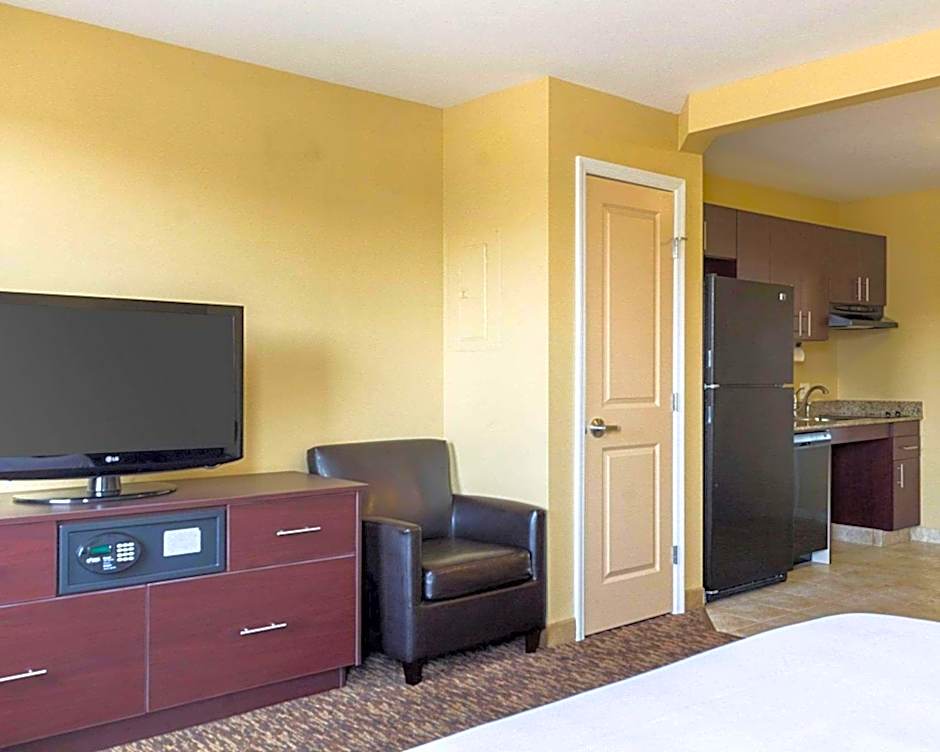 Mainstay Suites Minot