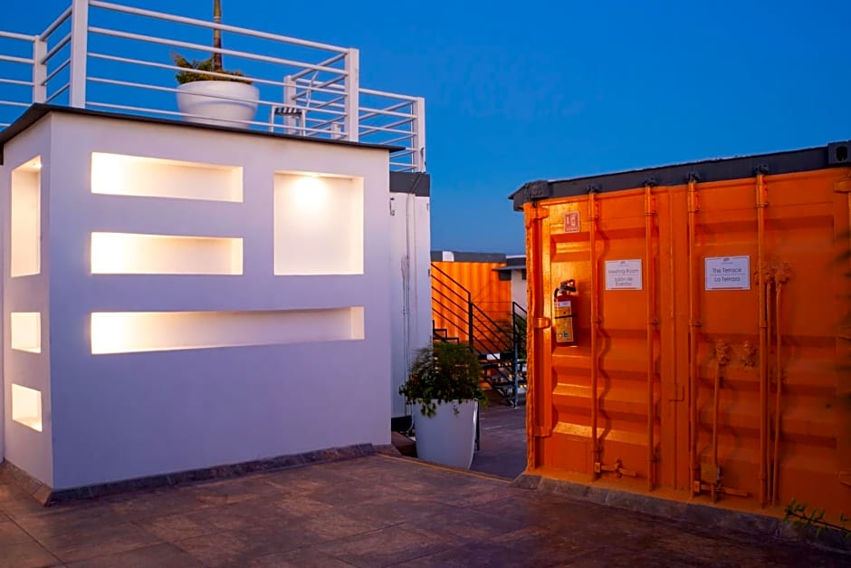 Container Inn