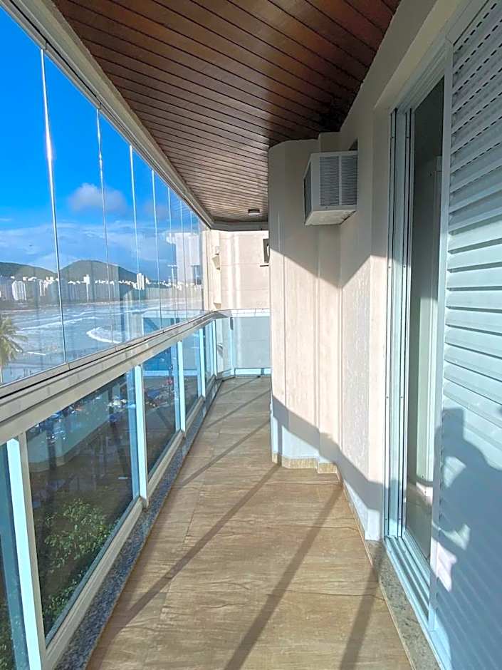Apartamento no Guarujá com vista para o mar - Praia das Astúrias