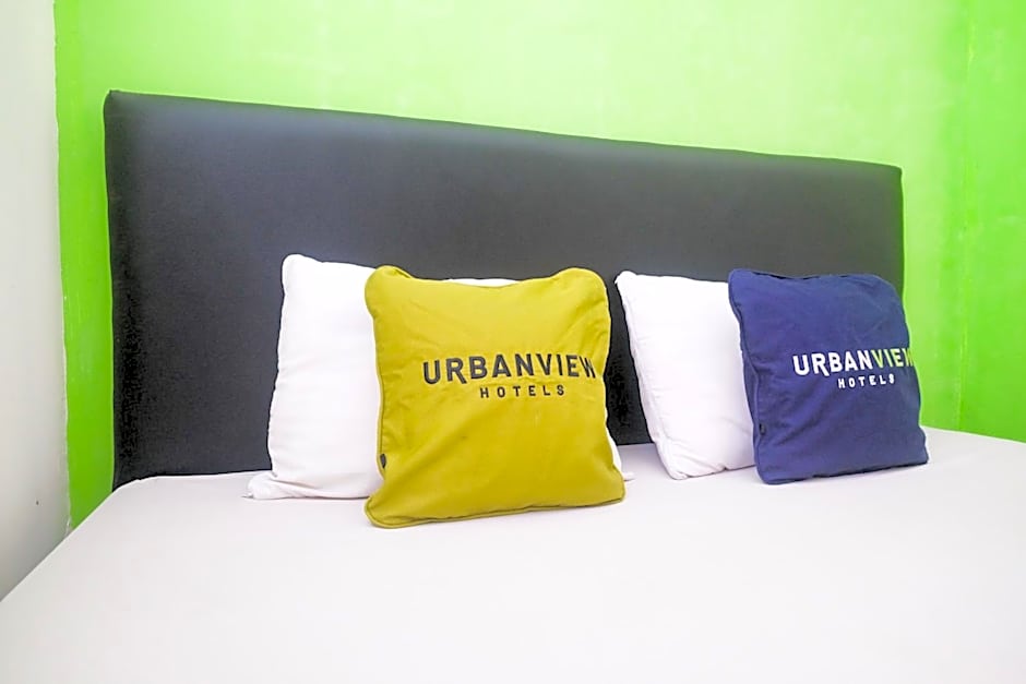 Urbanview Hotel AVA Semarang near Akademi Kepolisian Semarang by RedDoorz