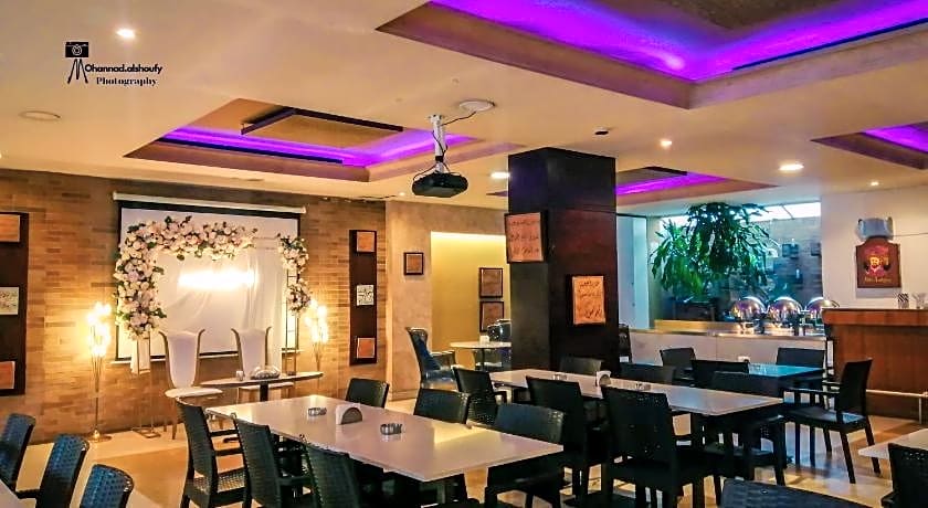 Ceasars Park Hotel