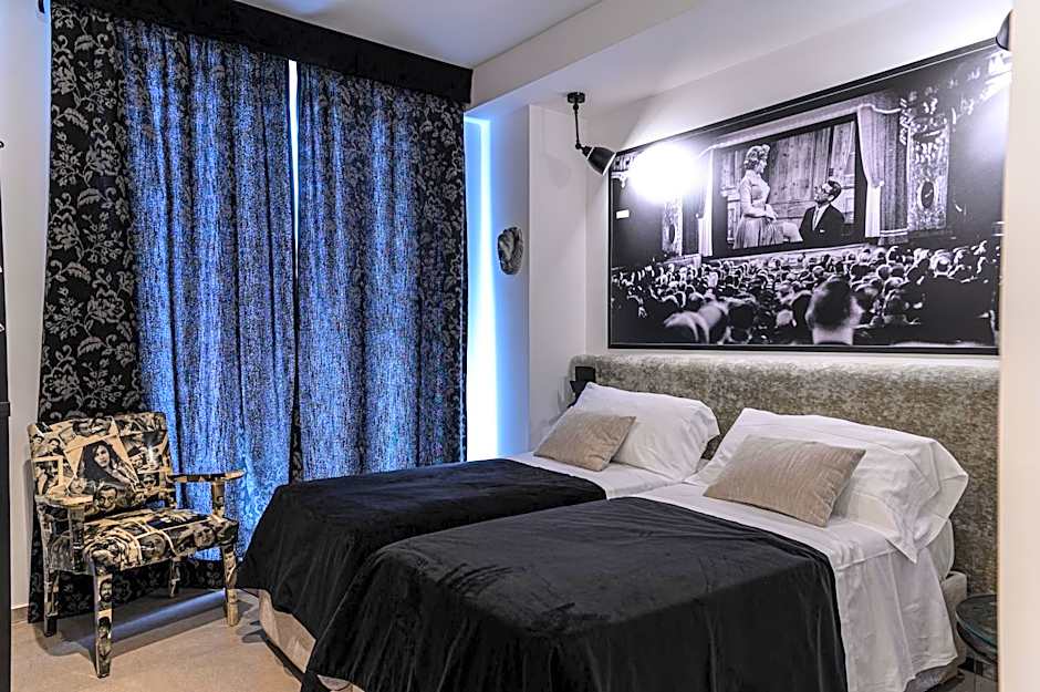 Hotel CineApollo - Ogni camera un film!