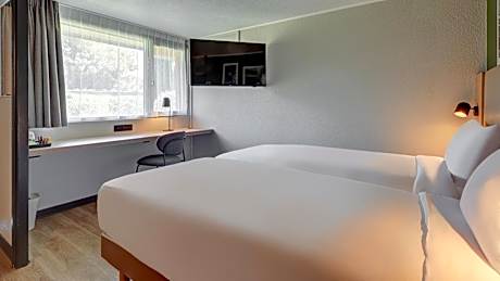 Standard Room - 2 Single Beds