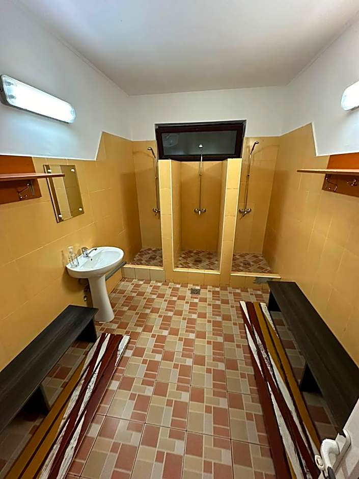 restaurant motel dolorean