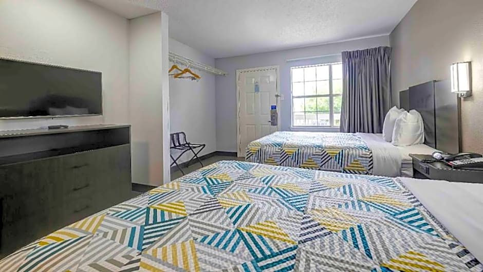 Studio 6-Arlington, TX - South - Dallas