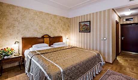 Standard Double Room with free Spa Access