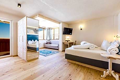 Suite with Sauna