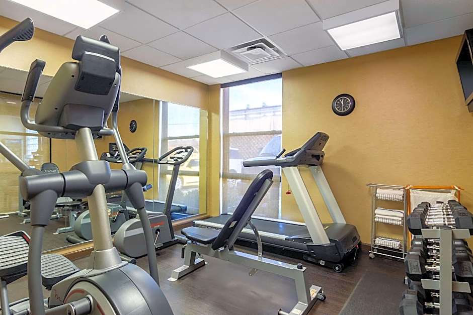 Comfort Inn & Suites LaGrange East