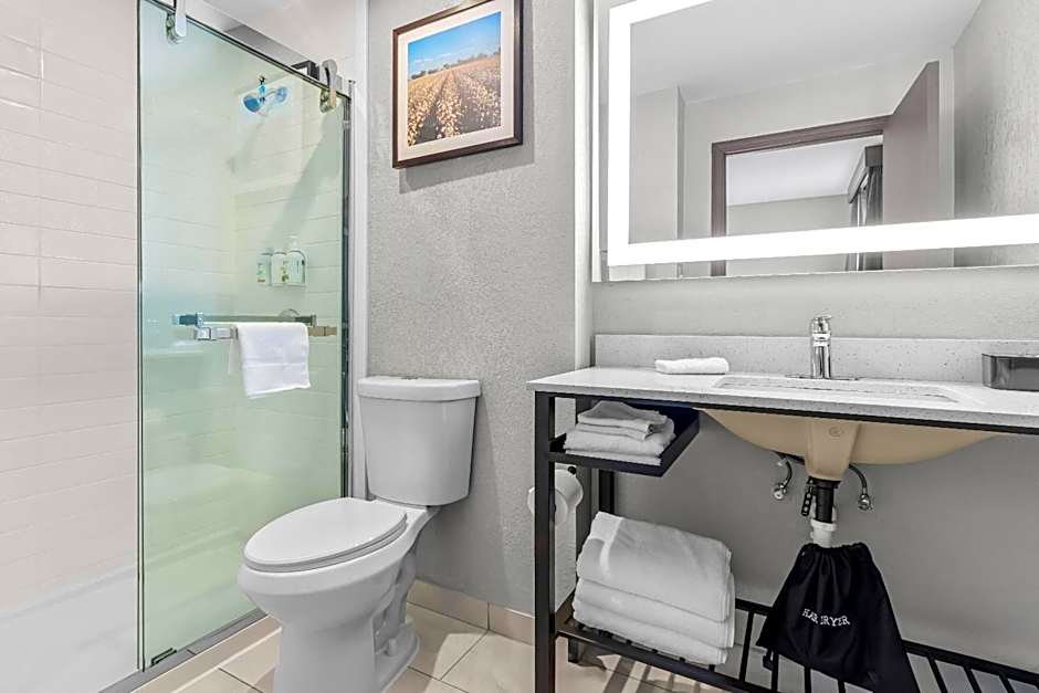 La Quinta Inn & Suites by Wyndham Huntsville Research Park
