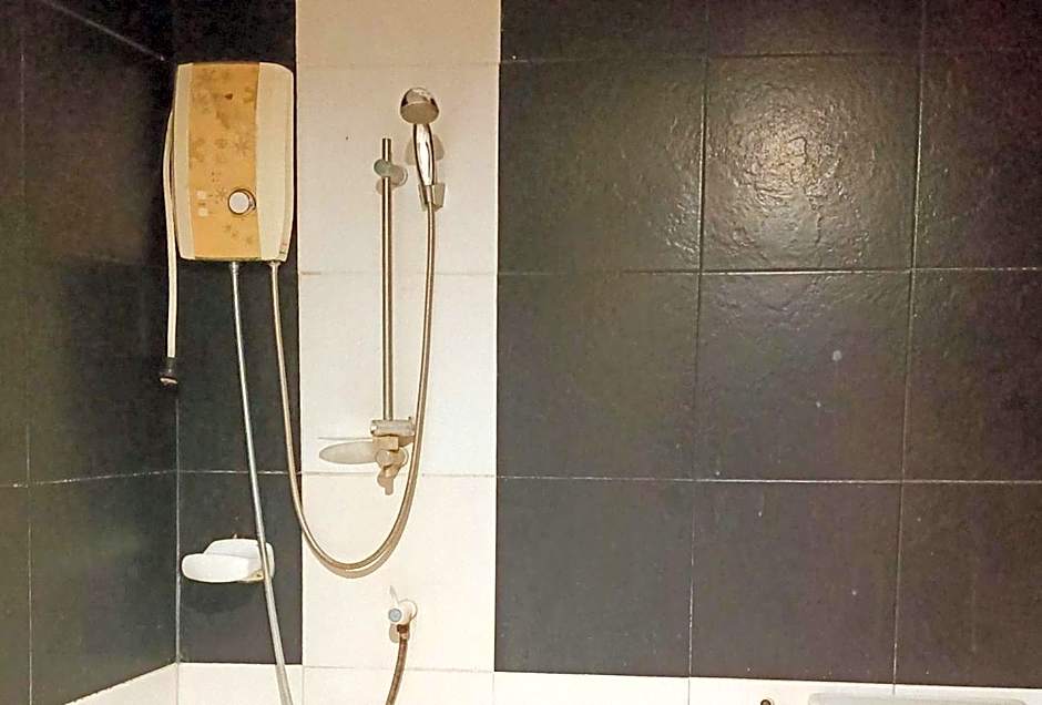 RedDoorz @ Nena's Hotel Dagupan City