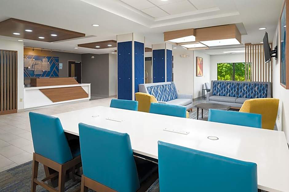 Holiday Inn Express Hotel & Suites Newport South By IHG