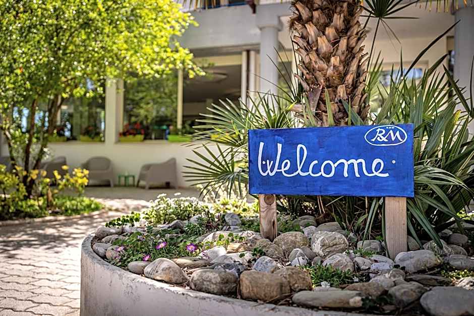 Mareblù - Tuscany Green Aparthotel