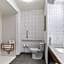 Hampton Inn & Suites New Castle