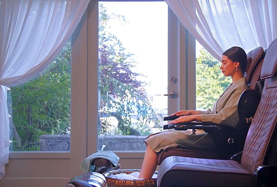 Pendray Inn and Tea House