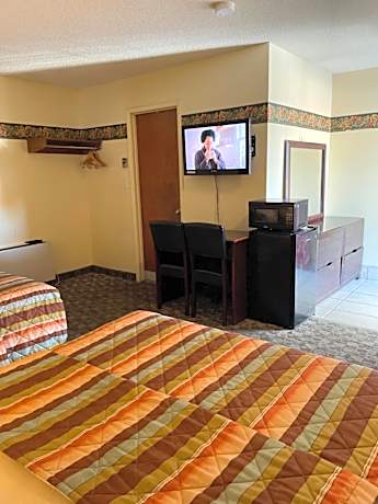 Standard Queen Room with Two Queen Beds