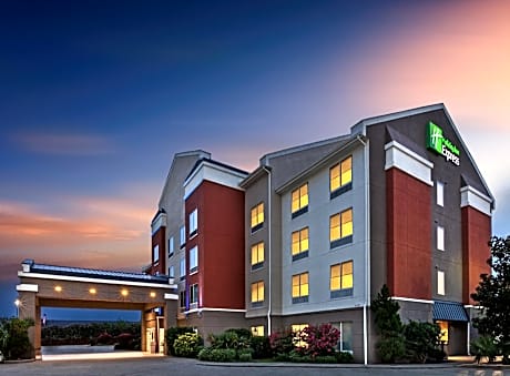 Holiday Inn Express New Orleans East By IHG