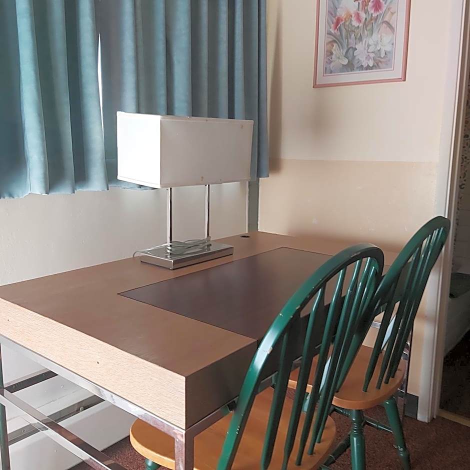 Alpine Lodge Motel & Restaurant