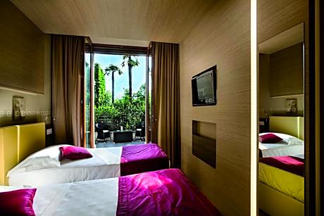 Superior Double Room with Balcony