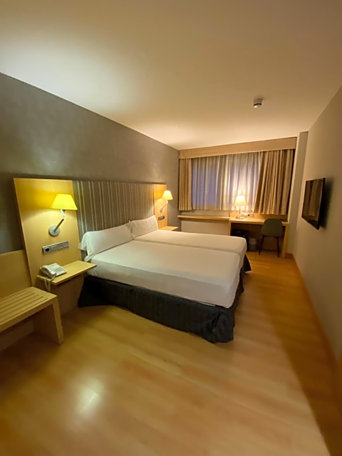 Hospedium Hotel Villa Gom