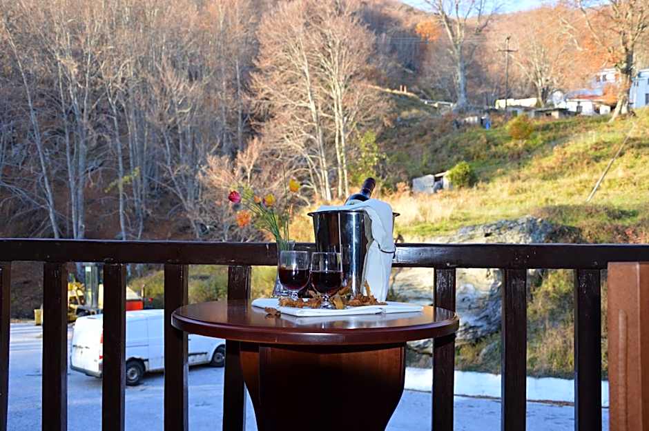 Hotel Hani Zisi