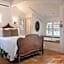 Simpson House Inn