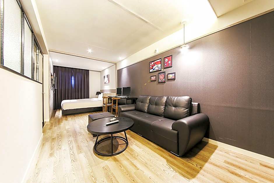 Mu Hotel