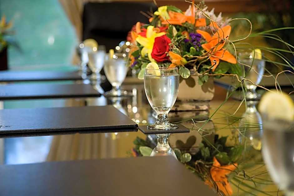 Hilton Garden Inn Milwaukee Northwest Conference Center