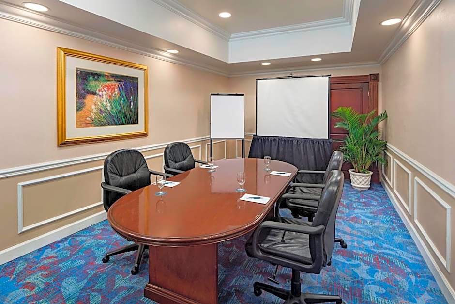 Sheraton Presidente San Salvador Hotel