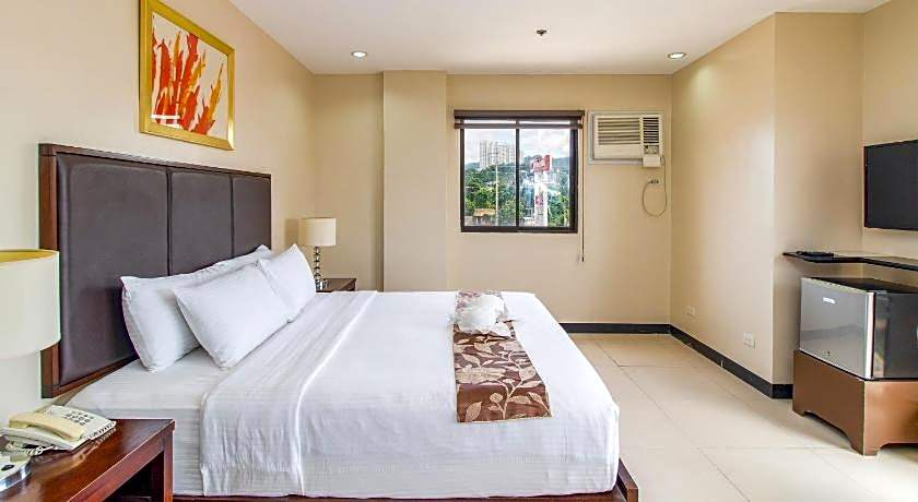Main Hotel and Suites Cebu