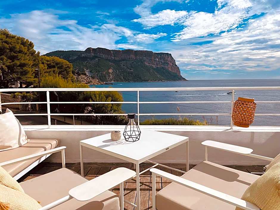 Hotel de La Plage - Mahogany