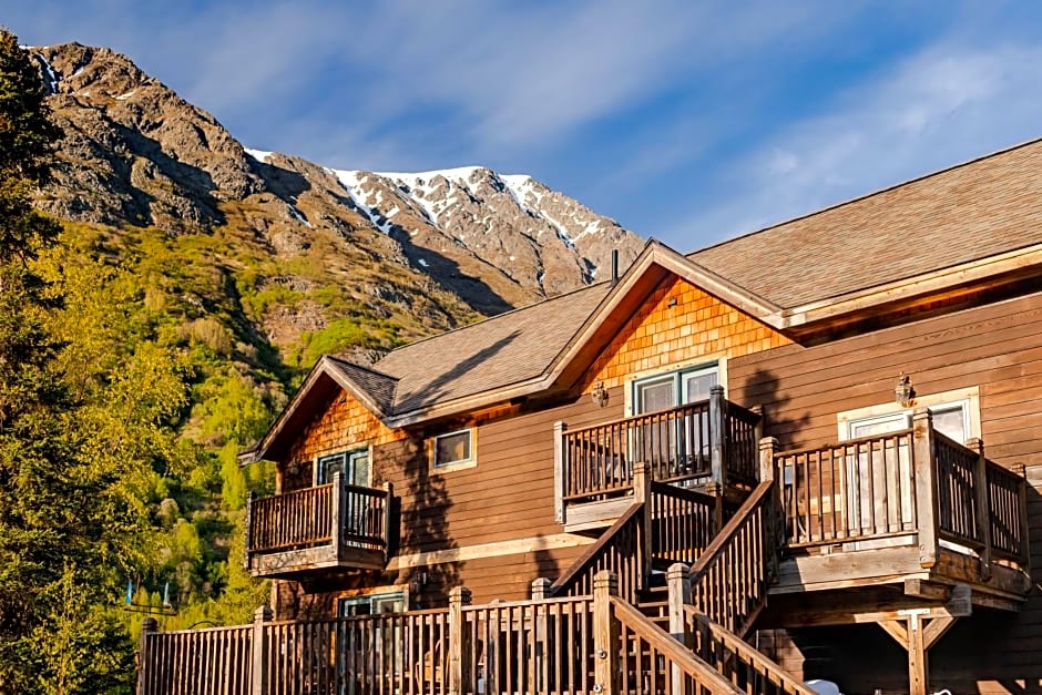 Inn at Tern Lake