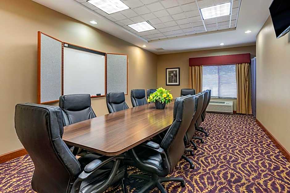 Comfort Suites Urbana Champaign, University Area