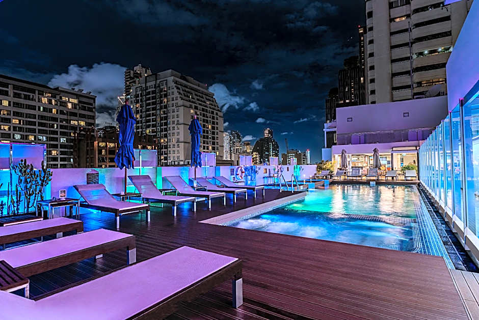 Night Hotel Bangkok - Sukhumvit 15 