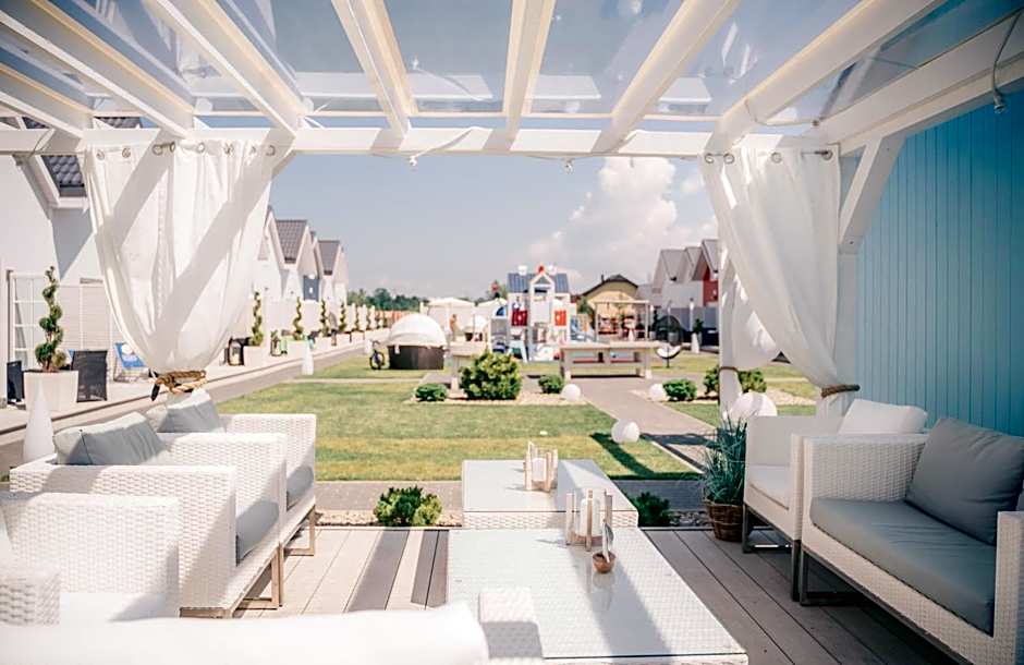 Zatoka Slonca - Domki z basenem, WiFi i parking w cenie!