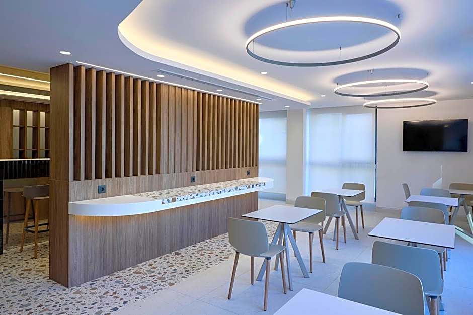 Twinn Downtown Piraeus, Santikos Collection