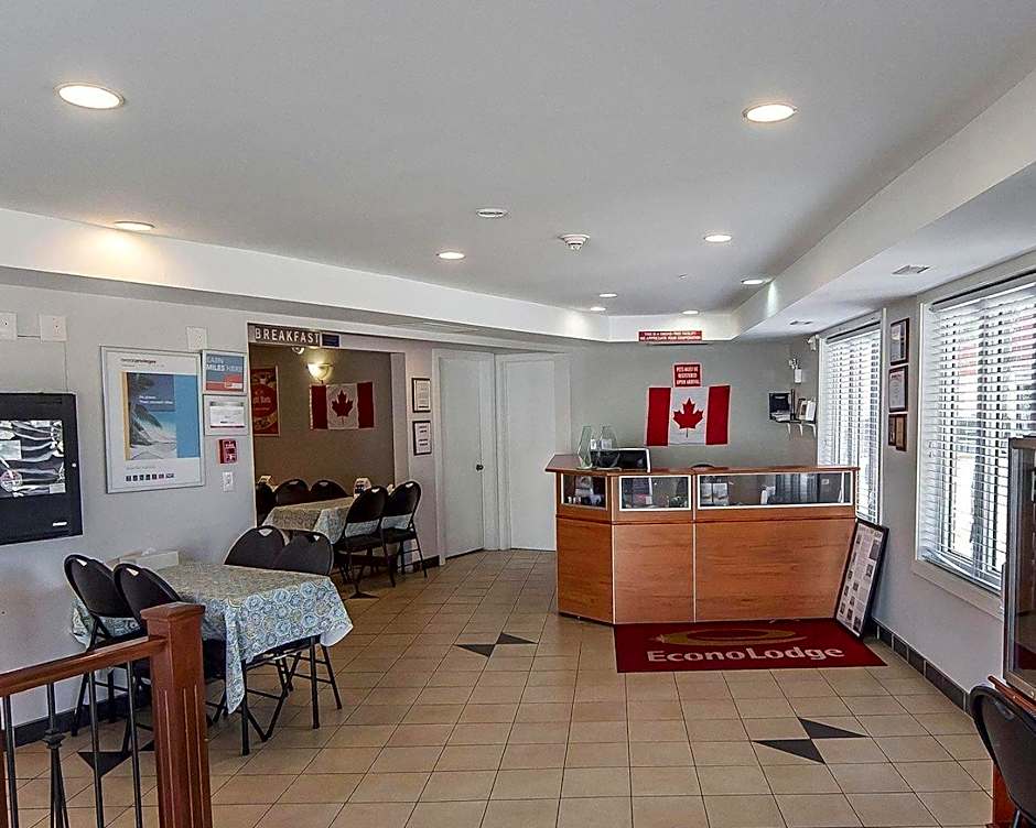Econo Lodge Inn & Suites Drumheller