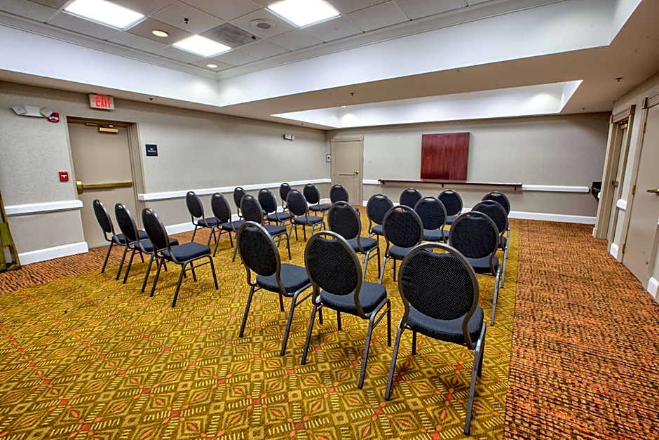 Hampton Inn By Hilton College Park