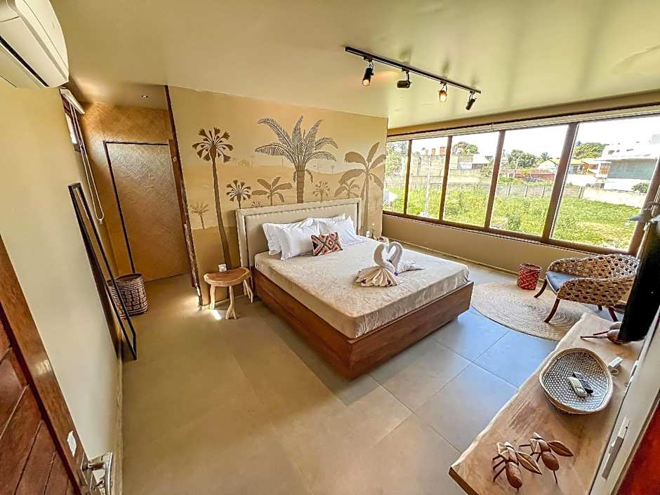 Casa com Ofurô, Piscina Aquecida e Cozinheira