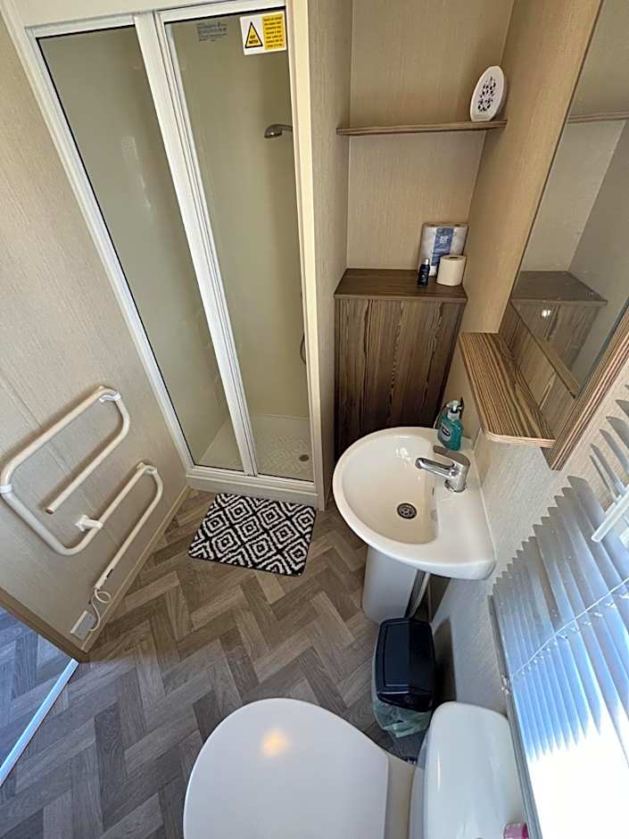 Golden Sands Mablethorpe 8 Birth Caravan